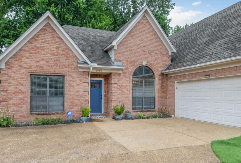 4905 SPRINGTREE DR, Bartlett, Tennessee 38002, 3 Bedroom Bedrooms, 7 Room Rooms,2 BathroomBathrooms,Rental Properties,For Sale,SPRINGTREE,0,10229414