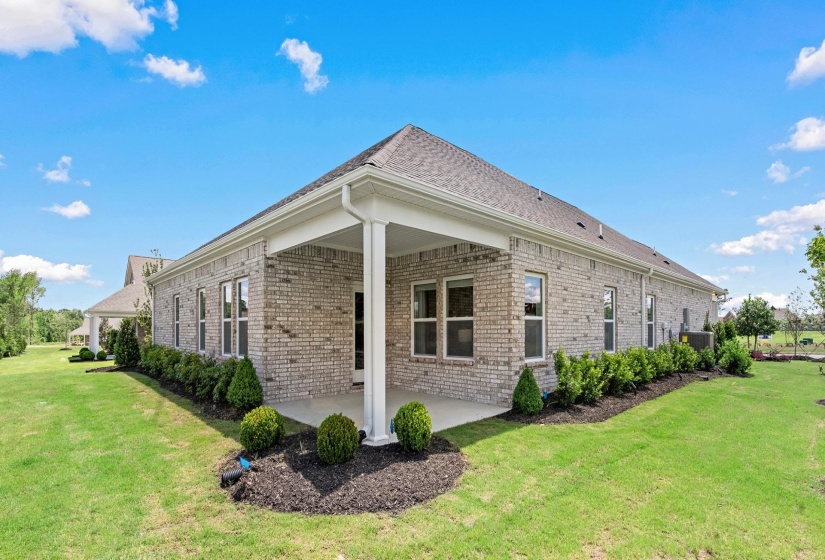 540 RIVERDALE DR, Oakland, Tennessee 38060, 5 Bedroom Bedrooms, 10 Room Rooms,3 BathroomBathrooms,Residential,For Sale,RIVERDALE,0,10229402