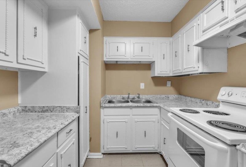 4789 TOWNHOUSE WAY, Memphis, Tennessee 38118, 3 Bedroom Bedrooms, 5 Room Rooms,2 BathroomBathrooms,Residential,For Sale,TOWNHOUSE,0,10229407