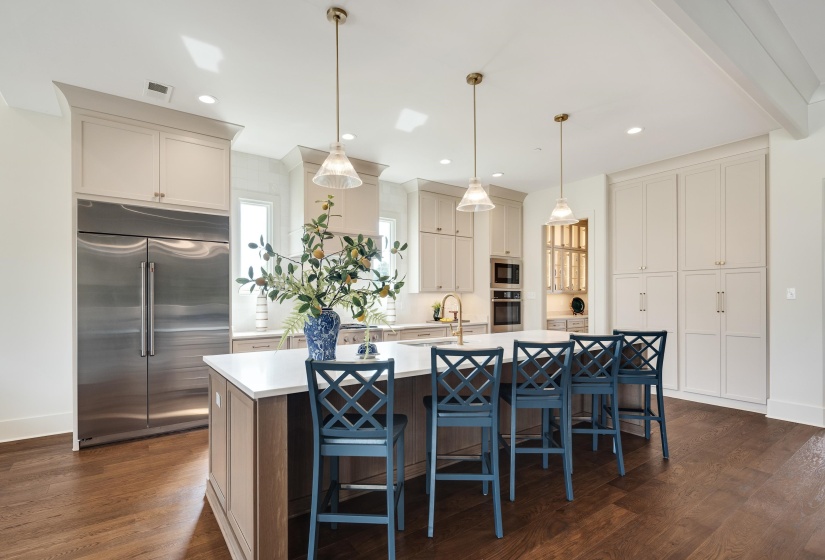 9115 CHEATHAM LN, Germantown, Tennessee 38138, 5 Bedroom Bedrooms, 11 Room Rooms,4.1 BathroomBathrooms,Residential,For Sale,CHEATHAM,0,10229408