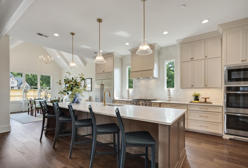 9115 CHEATHAM LN, Germantown, Tennessee 38138, 5 Bedroom Bedrooms, 11 Room Rooms,4.1 BathroomBathrooms,Residential,For Sale,CHEATHAM,0,10229408