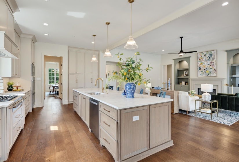 9115 CHEATHAM LN, Germantown, Tennessee 38138, 5 Bedroom Bedrooms, 11 Room Rooms,4.1 BathroomBathrooms,Residential,For Sale,CHEATHAM,0,10229408