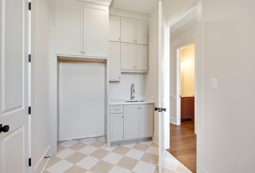 9115 CHEATHAM LN, Germantown, Tennessee 38138, 5 Bedroom Bedrooms, 11 Room Rooms,4.1 BathroomBathrooms,Residential,For Sale,CHEATHAM,0,10229408