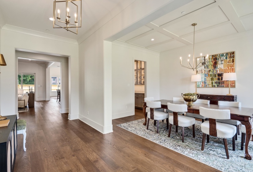 9115 CHEATHAM LN, Germantown, Tennessee 38138, 5 Bedroom Bedrooms, 11 Room Rooms,4.1 BathroomBathrooms,Residential,For Sale,CHEATHAM,0,10229408