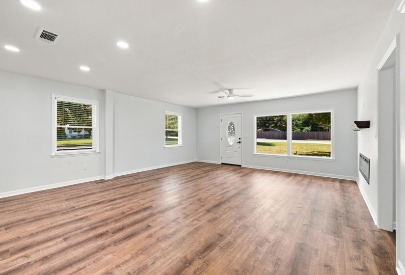 232 PERKINS RD, Memphis, Tennessee 38117, 3 Bedroom Bedrooms, 7 Room Rooms,2 BathroomBathrooms,Residential,For Sale,PERKINS,0,10229409