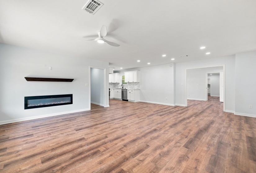 232 PERKINS RD, Memphis, Tennessee 38117, 3 Bedroom Bedrooms, 7 Room Rooms,2 BathroomBathrooms,Residential,For Sale,PERKINS,0,10229409