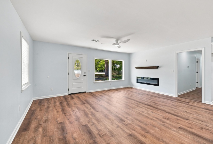 232 PERKINS RD, Memphis, Tennessee 38117, 3 Bedroom Bedrooms, 7 Room Rooms,2 BathroomBathrooms,Residential,For Sale,PERKINS,0,10229409