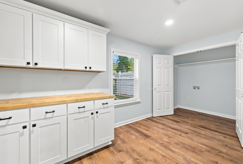 232 PERKINS RD, Memphis, Tennessee 38117, 3 Bedroom Bedrooms, 7 Room Rooms,2 BathroomBathrooms,Residential,For Sale,PERKINS,0,10229409