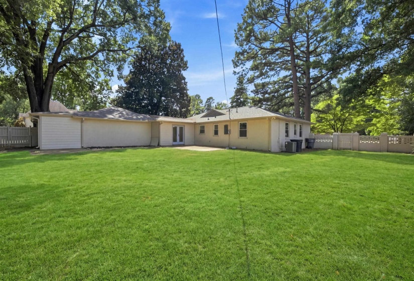 232 PERKINS RD, Memphis, Tennessee 38117, 3 Bedroom Bedrooms, 7 Room Rooms,2 BathroomBathrooms,Residential,For Sale,PERKINS,0,10229409
