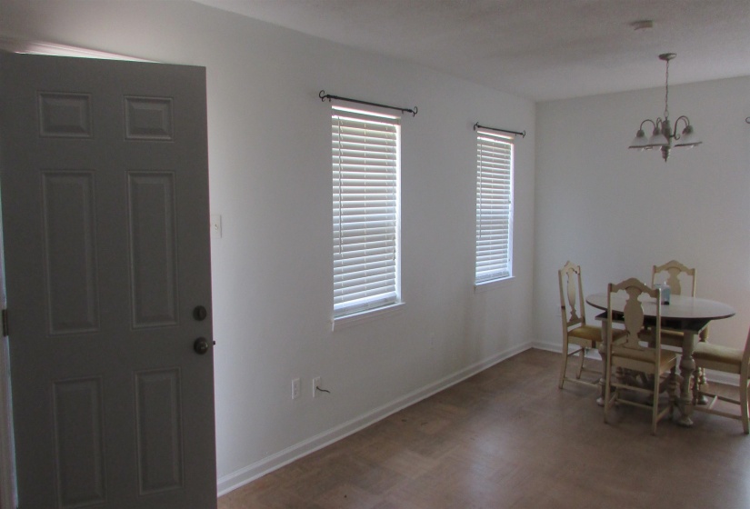 4833 APPLEVILLE ST, Memphis, Tennessee 38109, 3 Bedroom Bedrooms, 5 Room Rooms,1 BathroomBathrooms,Residential,For Sale,APPLEVILLE,0,10229412