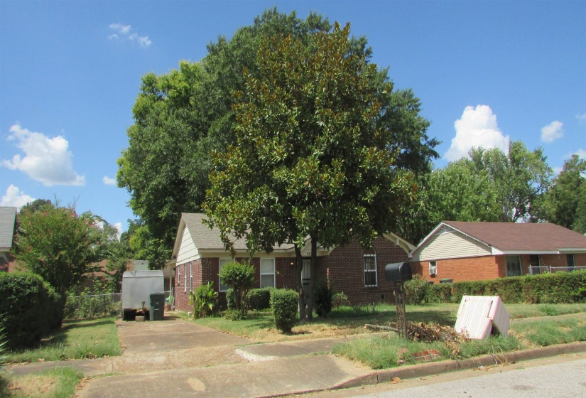 4833 APPLEVILLE ST, Memphis, Tennessee 38109, 3 Bedroom Bedrooms, 5 Room Rooms,1 BathroomBathrooms,Residential,For Sale,APPLEVILLE,0,10229412
