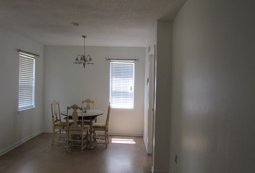 4833 APPLEVILLE ST, Memphis, Tennessee 38109, 3 Bedroom Bedrooms, 5 Room Rooms,1 BathroomBathrooms,Residential,For Sale,APPLEVILLE,0,10229412