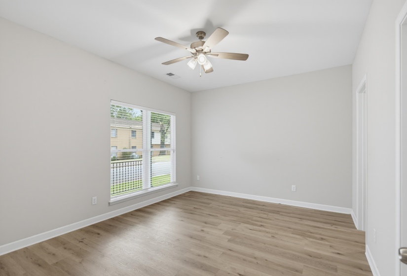 649 PATTERSON ST, Memphis, Tennessee 38111, 3 Bedroom Bedrooms, 5 Room Rooms,3 BathroomBathrooms,Rental Properties,For Sale,PATTERSON,0,10229444