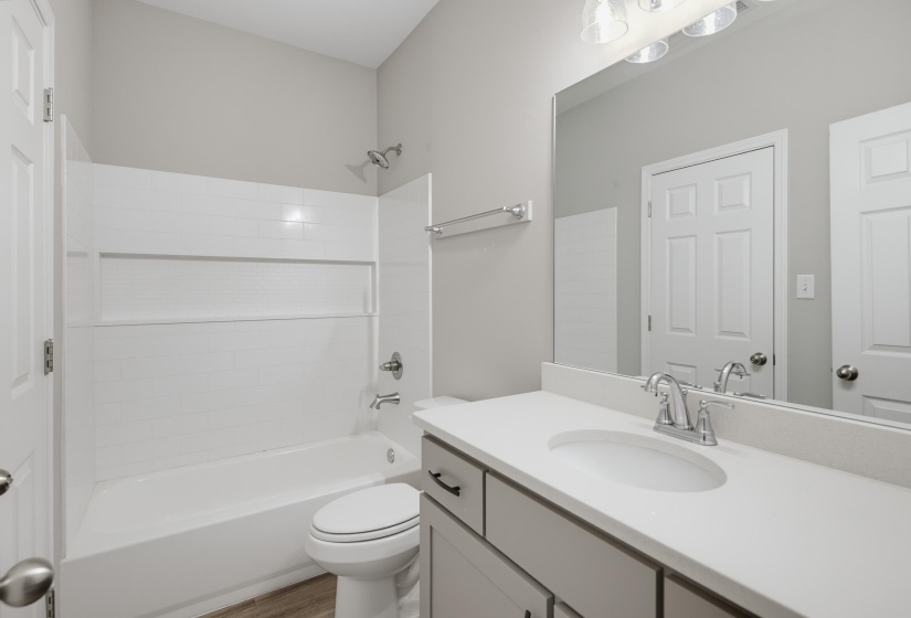 649 PATTERSON ST, Memphis, Tennessee 38111, 3 Bedroom Bedrooms, 5 Room Rooms,3 BathroomBathrooms,Rental Properties,For Sale,PATTERSON,0,10229444