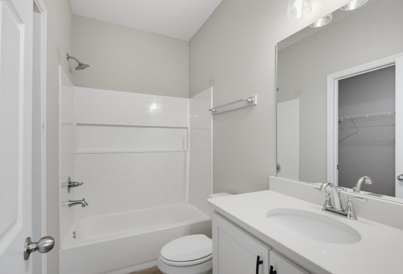 649 PATTERSON ST, Memphis, Tennessee 38111, 3 Bedroom Bedrooms, 5 Room Rooms,3 BathroomBathrooms,Rental Properties,For Sale,PATTERSON,0,10229444