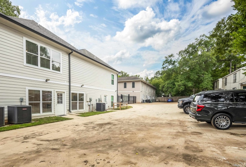 649 PATTERSON ST, Memphis, Tennessee 38111, 3 Bedroom Bedrooms, 5 Room Rooms,3 BathroomBathrooms,Rental Properties,For Sale,PATTERSON,0,10229444