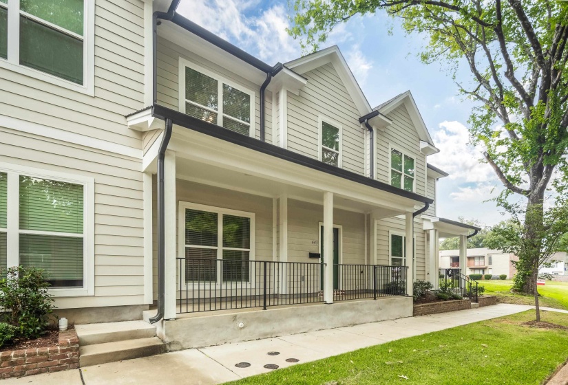 649 PATTERSON ST, Memphis, Tennessee 38111, 3 Bedroom Bedrooms, 5 Room Rooms,3 BathroomBathrooms,Rental Properties,For Sale,PATTERSON,0,10229444