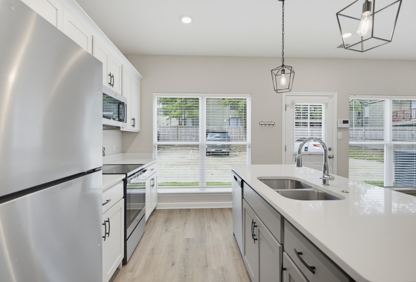649 PATTERSON ST, Memphis, Tennessee 38111, 3 Bedroom Bedrooms, 5 Room Rooms,3 BathroomBathrooms,Rental Properties,For Sale,PATTERSON,0,10229444
