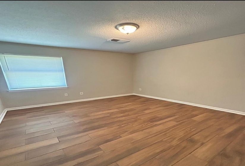 3304 SWEET SPRINGS DR, Memphis, Tennessee 38128, 3 Bedroom Bedrooms, 5 Room Rooms,1 BathroomBathrooms,Residential,For Sale,SWEET SPRINGS,0,10214044