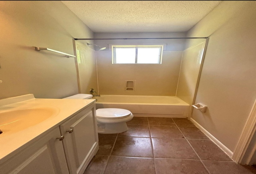 3304 SWEET SPRINGS DR, Memphis, Tennessee 38128, 3 Bedroom Bedrooms, 5 Room Rooms,1 BathroomBathrooms,Residential,For Sale,SWEET SPRINGS,0,10214044
