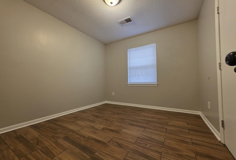 3304 SWEET SPRINGS DR, Memphis, Tennessee 38128, 3 Bedroom Bedrooms, 5 Room Rooms,1 BathroomBathrooms,Residential,For Sale,SWEET SPRINGS,0,10214044