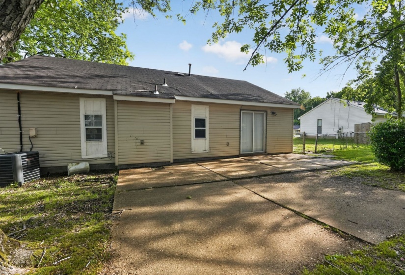 3843 ALEX CV, Memphis, Tennessee 38128, 3 Bedroom Bedrooms, 3 Room Rooms,2 BathroomBathrooms,Residential,For Sale,ALEX,0,10221033