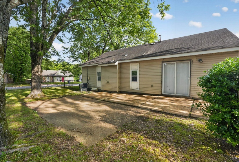 3843 ALEX CV, Memphis, Tennessee 38128, 3 Bedroom Bedrooms, 3 Room Rooms,2 BathroomBathrooms,Residential,For Sale,ALEX,0,10221033