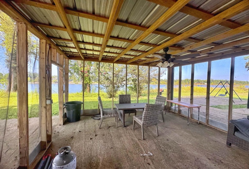 1295 ARNOLD LN, Savannah, Tennessee 38372, 2 Bedroom Bedrooms, 6 Room Rooms,1 BathroomBathrooms,Residential,For Sale,ARNOLD,0,10229415