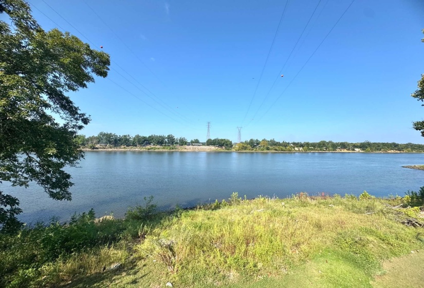 1295 ARNOLD LN, Savannah, Tennessee 38372, 2 Bedroom Bedrooms, 6 Room Rooms,1 BathroomBathrooms,Residential,For Sale,ARNOLD,0,10229415