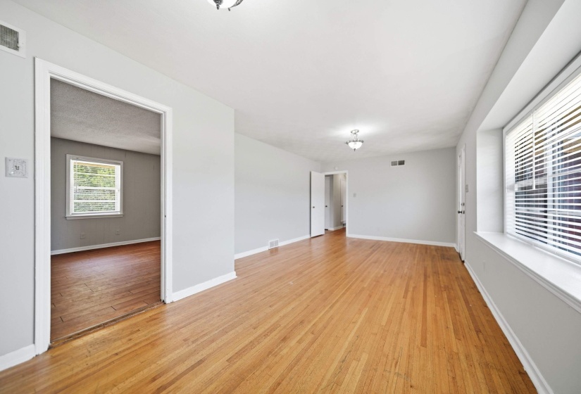 5073 WHITWORTH RD, Memphis, Tennessee 38116, 3 Bedroom Bedrooms, 7 Room Rooms,2 BathroomBathrooms,Residential,For Sale,WHITWORTH,0,10229416