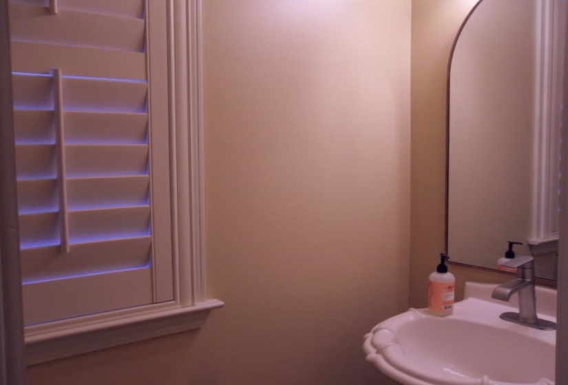 1172 HARBOR RIVER DR, Memphis, Tennessee 38103, 3 Bedroom Bedrooms, 7 Room Rooms,2.1 BathroomBathrooms,Residential,For Sale,HARBOR RIVER,0,10229423