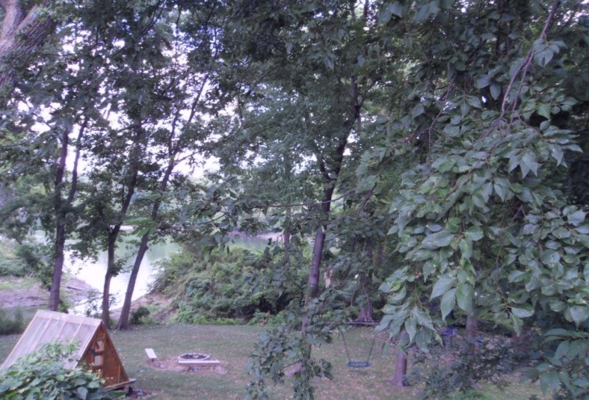 1172 HARBOR RIVER DR, Memphis, Tennessee 38103, 3 Bedroom Bedrooms, 7 Room Rooms,2.1 BathroomBathrooms,Residential,For Sale,HARBOR RIVER,0,10229423