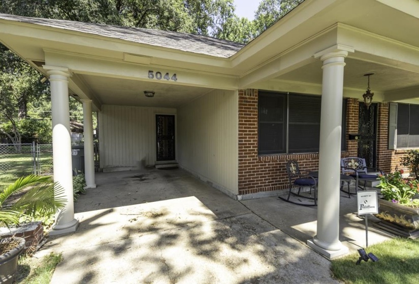 5044 WHITEWATER CV, Memphis, Tennessee 38117, 3 Bedroom Bedrooms, 7 Room Rooms,1.1 BathroomBathrooms,Residential,For Sale,WHITEWATER,0,10229424