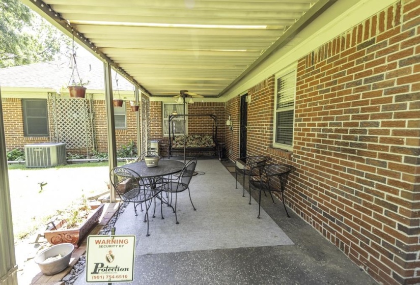 5044 WHITEWATER CV, Memphis, Tennessee 38117, 3 Bedroom Bedrooms, 7 Room Rooms,1.1 BathroomBathrooms,Residential,For Sale,WHITEWATER,0,10229424