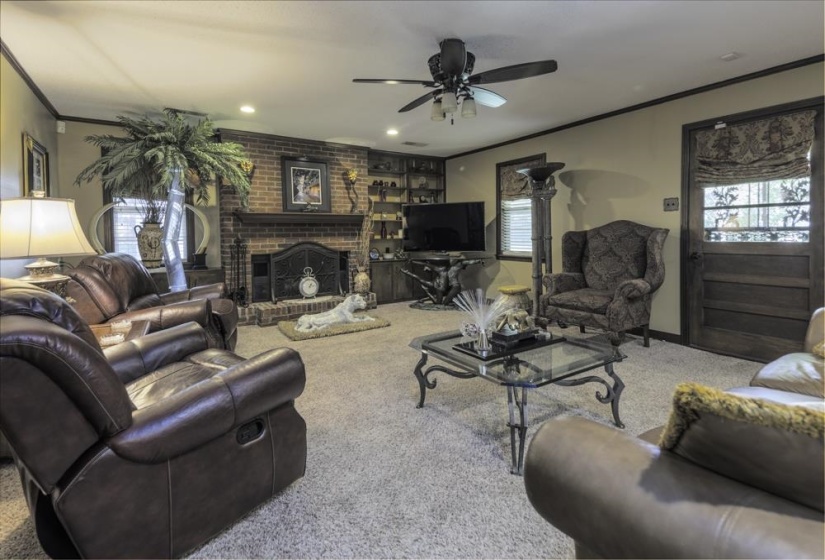 5044 WHITEWATER CV, Memphis, Tennessee 38117, 3 Bedroom Bedrooms, 7 Room Rooms,1.1 BathroomBathrooms,Residential,For Sale,WHITEWATER,0,10229424