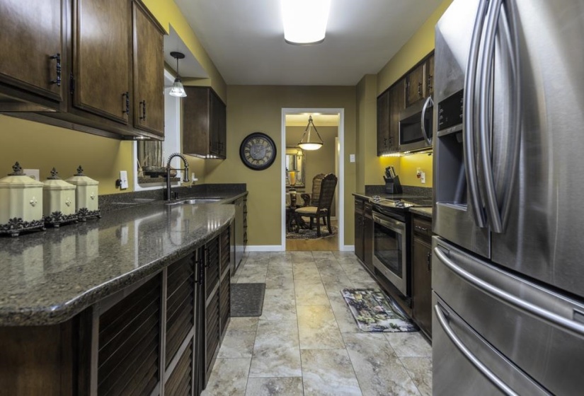 5044 WHITEWATER CV, Memphis, Tennessee 38117, 3 Bedroom Bedrooms, 7 Room Rooms,1.1 BathroomBathrooms,Residential,For Sale,WHITEWATER,0,10229424