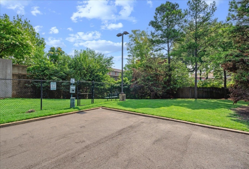 449 MONROE AVE, Memphis, Tennessee 38103, 2 Bedroom Bedrooms, 5 Room Rooms,2.1 BathroomBathrooms,Residential,For Sale,MONROE,0,10229426