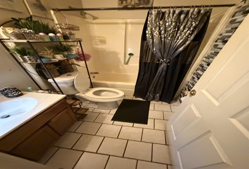 2139 SHANNON AVE, Memphis, Tennessee 38108, 3 Bedroom Bedrooms, 4 Room Rooms,2 BathroomBathrooms,Residential,For Sale,SHANNON,0,10229435