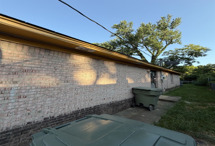 2139 SHANNON AVE, Memphis, Tennessee 38108, 3 Bedroom Bedrooms, 4 Room Rooms,2 BathroomBathrooms,Residential,For Sale,SHANNON,0,10229435