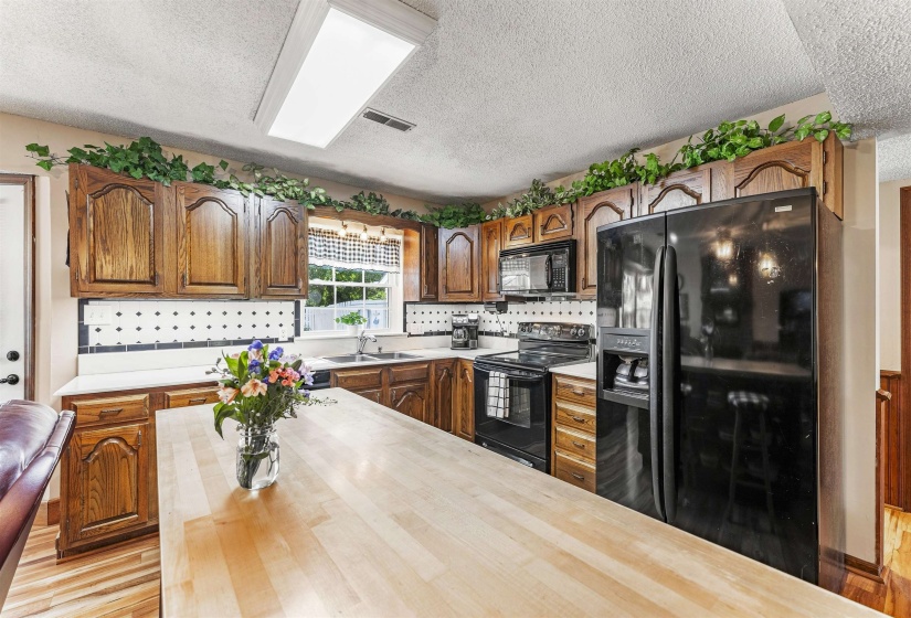 256 ANTHONY ST, Brighton, Tennessee 38011, 4 Bedroom Bedrooms, 10 Room Rooms,3 BathroomBathrooms,Residential,For Sale,ANTHONY,0,10229436