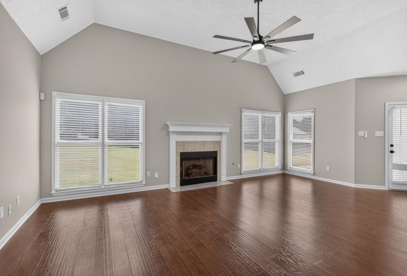 1998 WIRILY LN, Cordova, Tennessee 38016, 4 Bedroom Bedrooms, 4 Room Rooms,2.1 BathroomBathrooms,Residential,For Sale,WIRILY,0,10229438