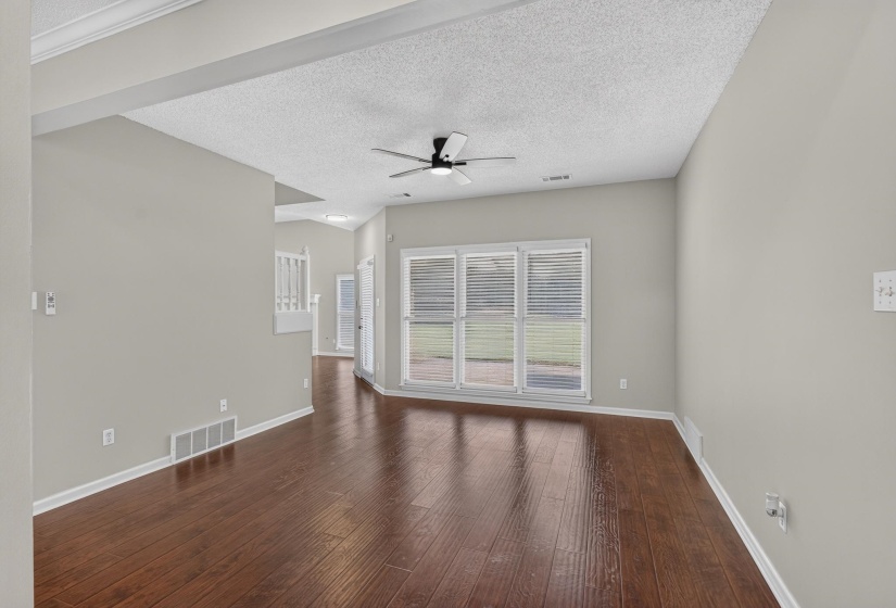 1998 WIRILY LN, Cordova, Tennessee 38016, 4 Bedroom Bedrooms, 4 Room Rooms,2.1 BathroomBathrooms,Residential,For Sale,WIRILY,0,10229438