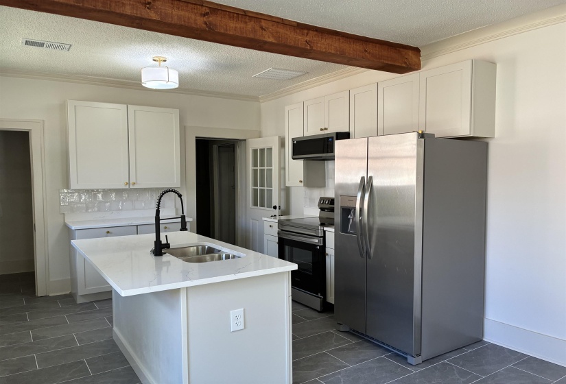 3524 AUTUMN AVE, Memphis, Tennessee 38122, 2 Bedroom Bedrooms, 5 Room Rooms,1 BathroomBathrooms,Residential,For Sale,AUTUMN,0,10229439