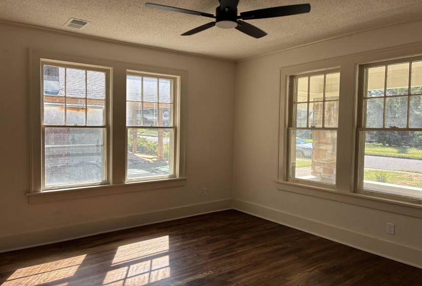 3524 AUTUMN AVE, Memphis, Tennessee 38122, 2 Bedroom Bedrooms, 5 Room Rooms,1 BathroomBathrooms,Residential,For Sale,AUTUMN,0,10229439