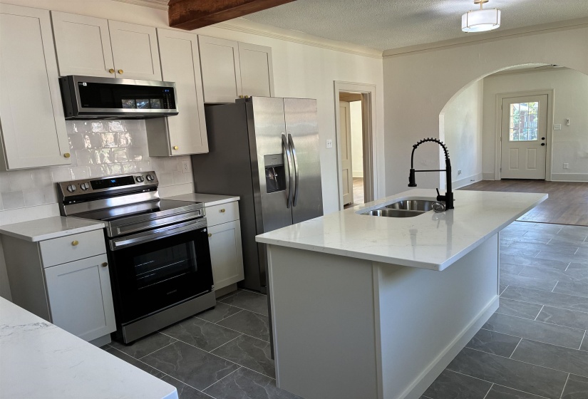 3524 AUTUMN AVE, Memphis, Tennessee 38122, 2 Bedroom Bedrooms, 5 Room Rooms,1 BathroomBathrooms,Residential,For Sale,AUTUMN,0,10229439