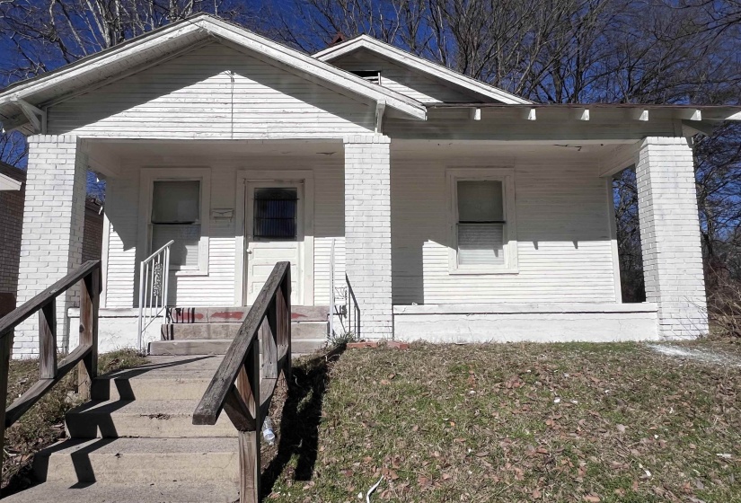 318 CAMBRIDGE AVE, Memphis, Tennessee 38106, 3 Bedroom Bedrooms, 5 Room Rooms,1 BathroomBathrooms,Residential,For Sale,CAMBRIDGE,0,10229442
