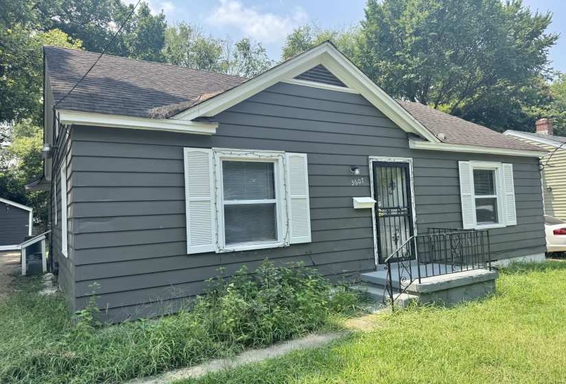 3607 BAYLISS AVE, Memphis, Tennessee 38122, 3 Bedroom Bedrooms, 7 Room Rooms,1 BathroomBathrooms,Residential,For Sale,BAYLISS,0,10229443