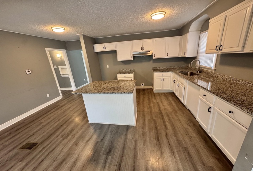 3607 BAYLISS AVE, Memphis, Tennessee 38122, 3 Bedroom Bedrooms, 7 Room Rooms,1 BathroomBathrooms,Residential,For Sale,BAYLISS,0,10229443