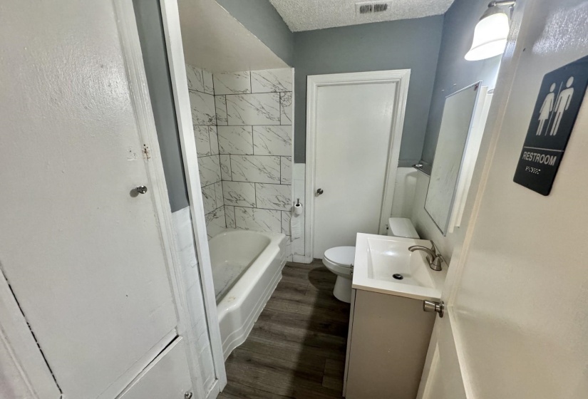 3607 BAYLISS AVE, Memphis, Tennessee 38122, 3 Bedroom Bedrooms, 7 Room Rooms,1 BathroomBathrooms,Residential,For Sale,BAYLISS,0,10229443