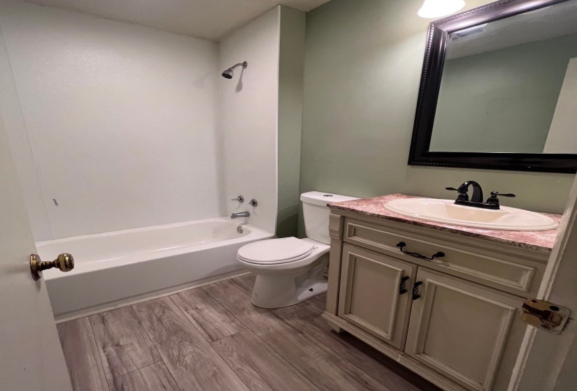 1409 ADELAIDE ST, Memphis, Tennessee 38106, 2 Bedroom Bedrooms, 4 Room Rooms,1 BathroomBathrooms,Residential,For Sale,ADELAIDE,0,10229446